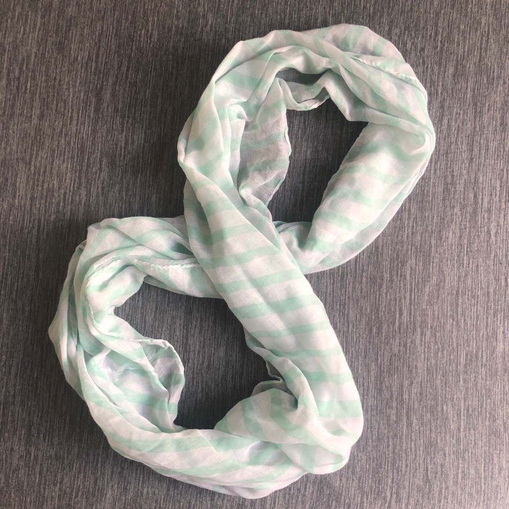 Infinity scarf - Picture 2 of 3